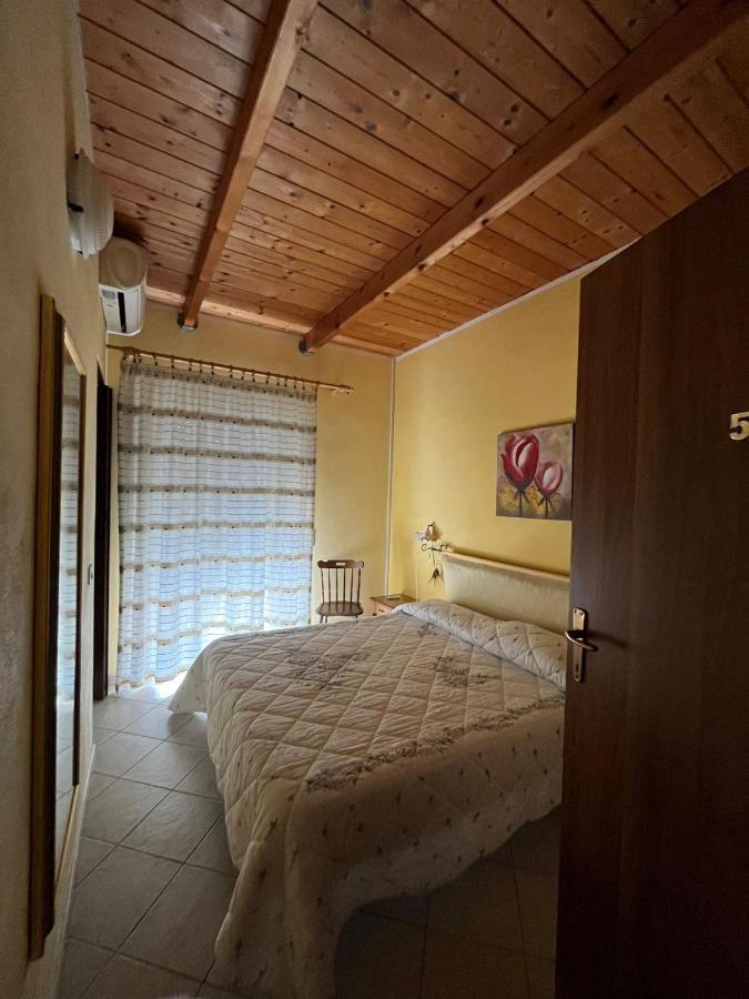 Agriturismo La Cantina Baratili San Pietro Dış mekan fotoğraf