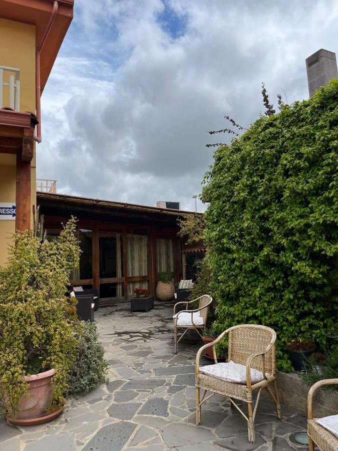 Agriturismo La Cantina Baratili San Pietro Dış mekan fotoğraf